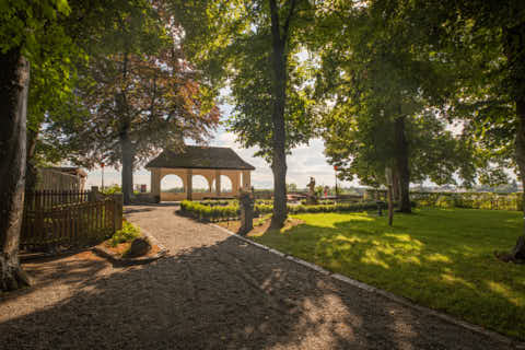 Gemeinde Schärding Bezirk Ried Schlosspark Pavillion (Dirschl Johann) Österreich RI